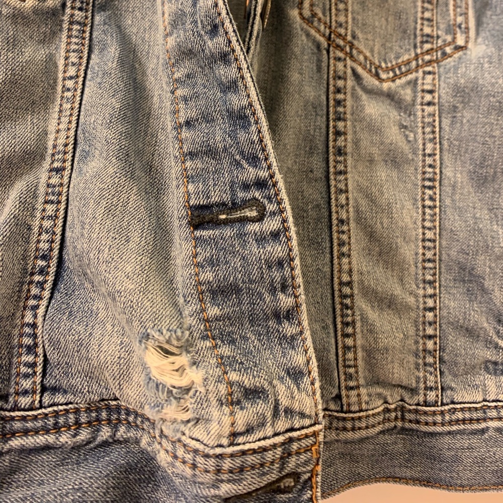 American Eagle Jean Jacket - Picture 5 of 5